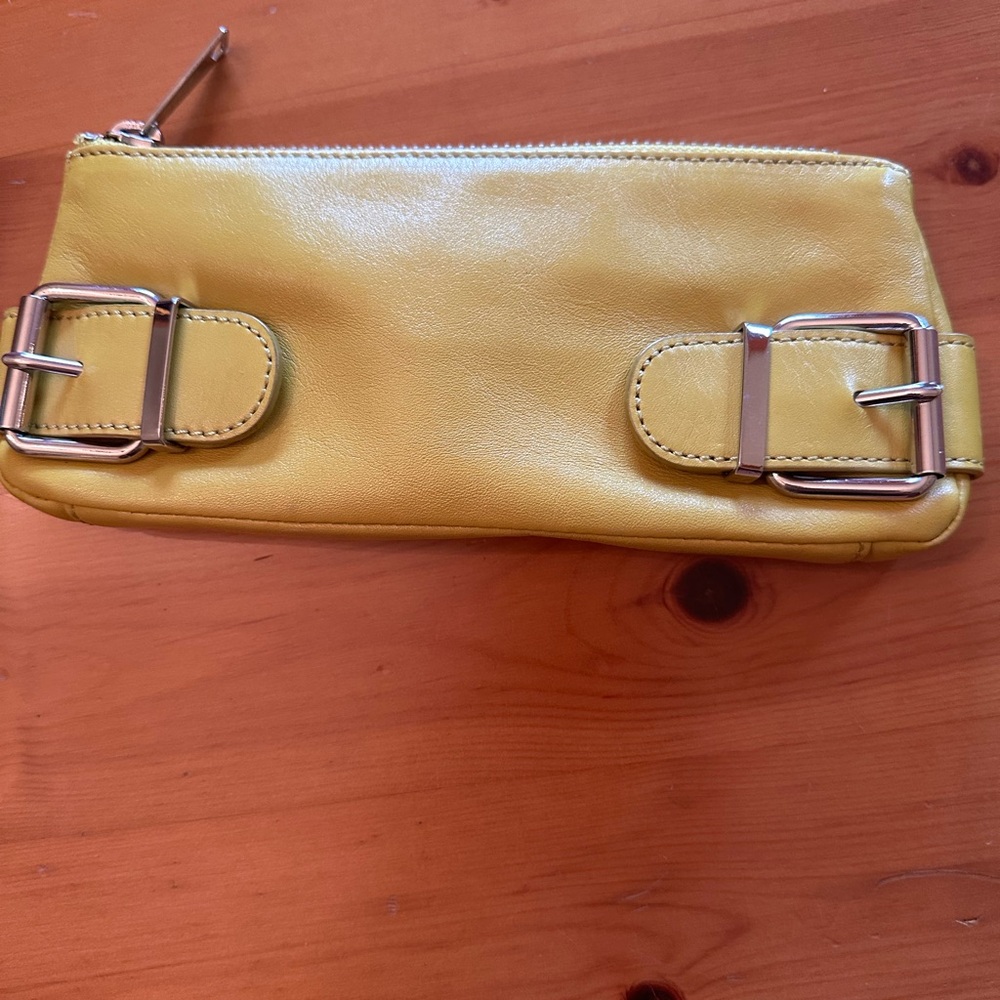 Banana Republic yellow leather clutch/wallet, preowned.